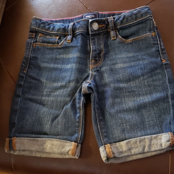 Girl shorts - Picture 1 of 3
